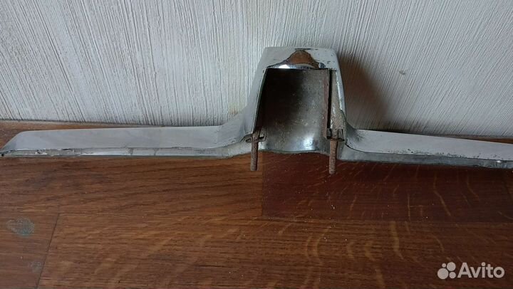 Накладка на крышку багажника волга 21