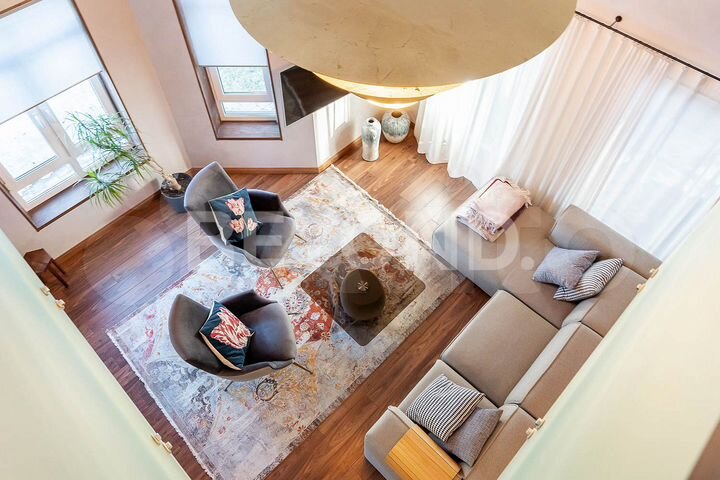 Дом 298 м² на участке 33 сот.