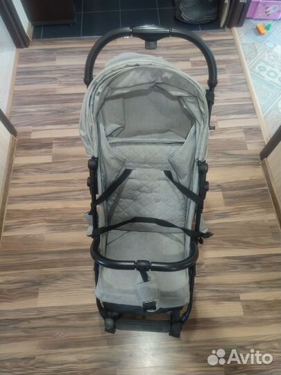 Прогулочная коляска Chicco trolleyme 0+