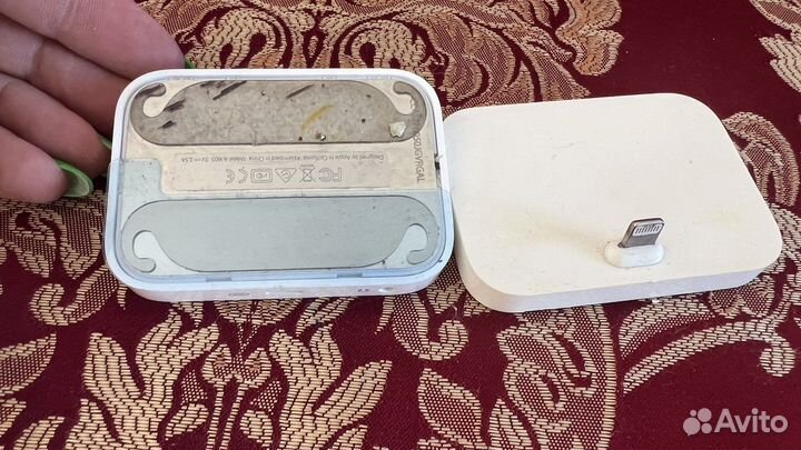 Подскавка - зарядка для айфона