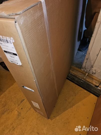 Привезозон4.4.24новый телевизор Samsung ue65cu8000