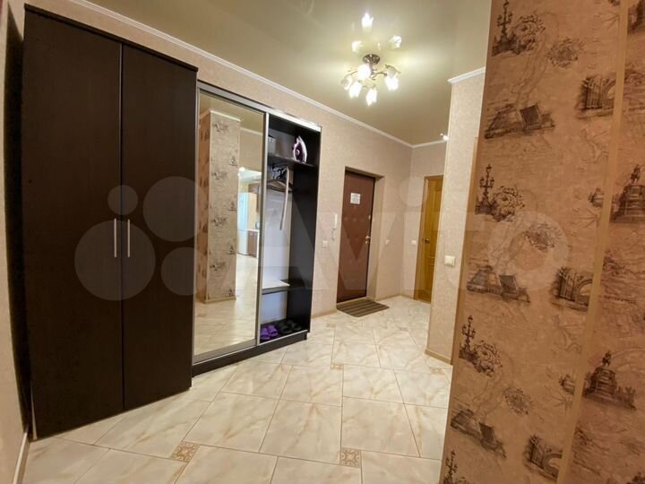 2-к. квартира, 70 м², 10/16 эт.