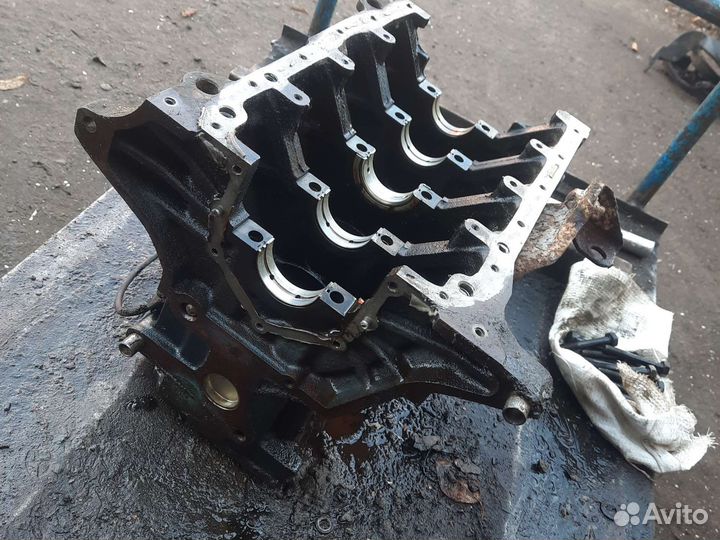 Блок цилиндров Mitsubishi lancer 9 1.6 4g18