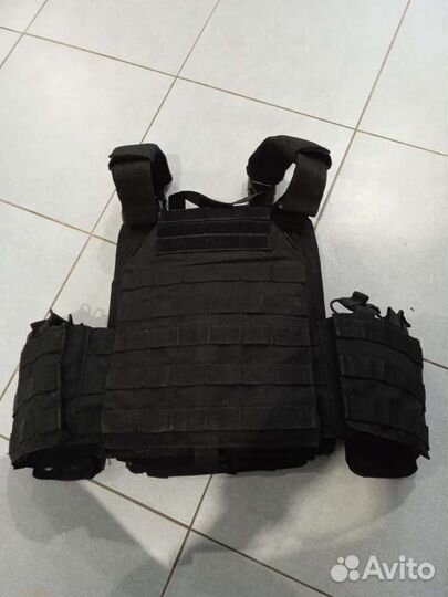 Бронежилет в комплекте с плитами