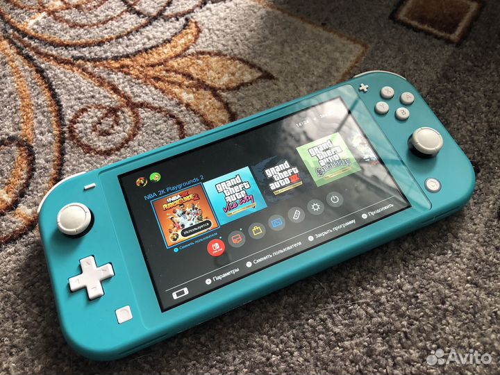 Nintendo Switch Lite с играми