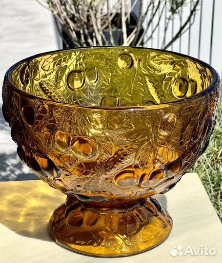 Ваза на ножке Вишни Barolac Josef Inwald