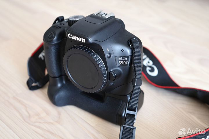 Canon EOS 550D + BG-E8