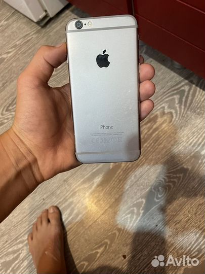 Телефон iPhone 6