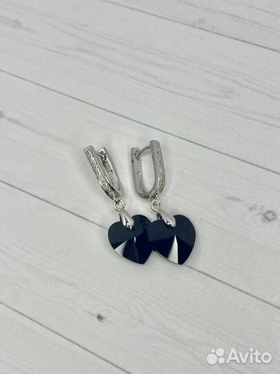Комплекты с оригинальными элементами Swarovski