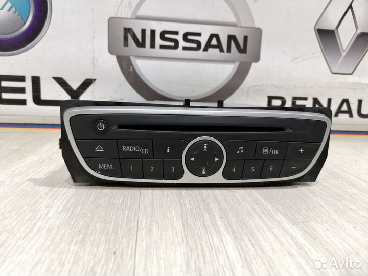 Магнитола Renault fluence