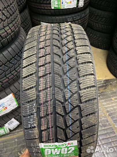 DoubleStar DW02 225/45 R17 90T