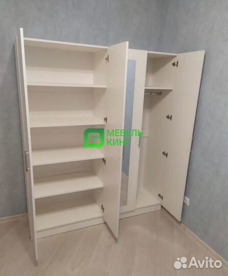 Шкаф распашной