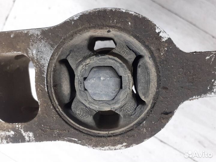 Рычаг передний правый VAG