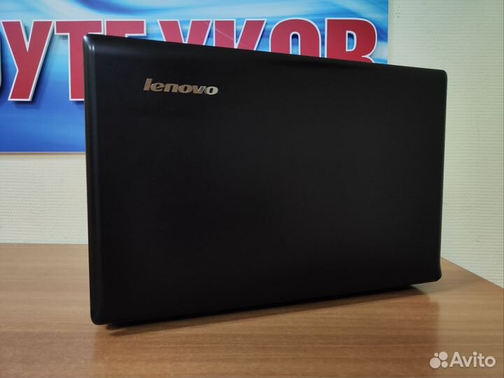 Мощный ноутбук Lenovo 17 дюймов / ssd