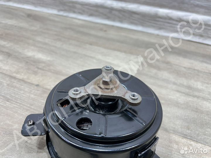 Моторчик вентилятора двигателя Solaris 2 / Rio 4