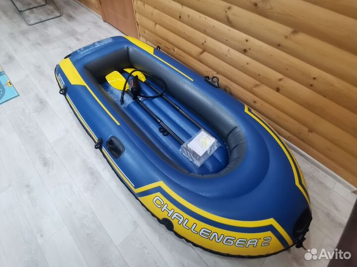 Надувная лодка