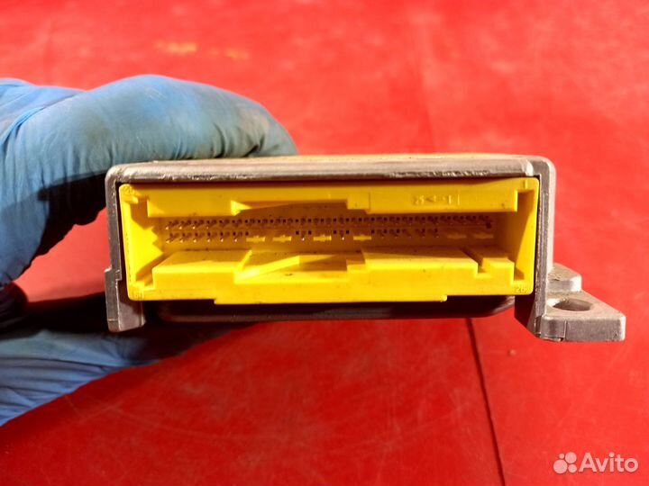 Блок управления SRS Mitsubishi Colt Z34/Z36/Z39