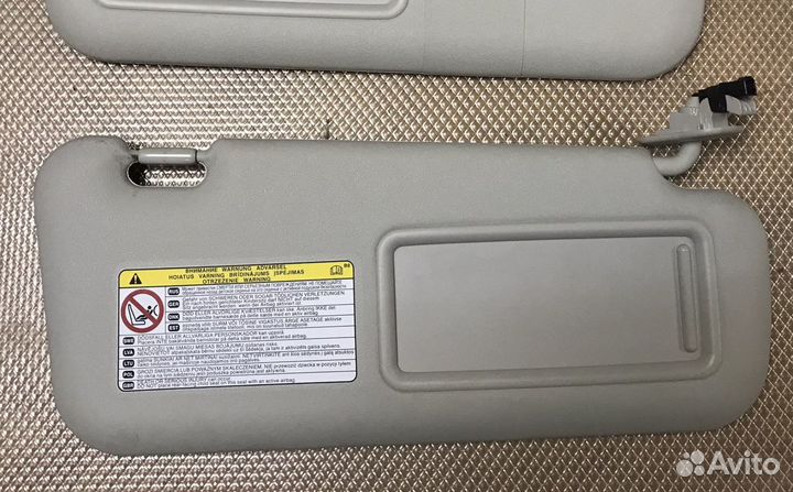 Козырек солнцезащитный правый Mazda 3 BL 2010 г.в