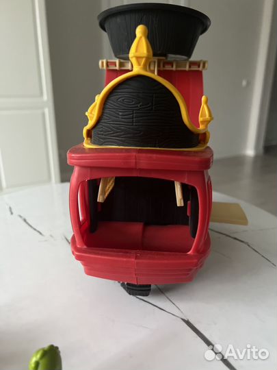 Пиратский корабль капитана Крюка