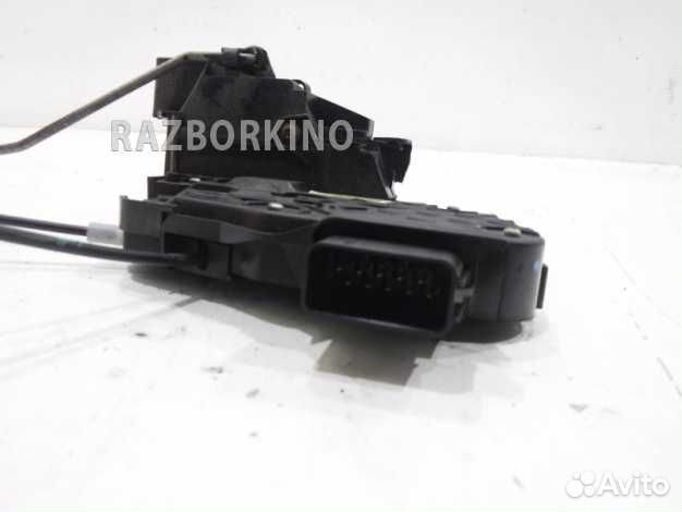 Замок двери задней левой