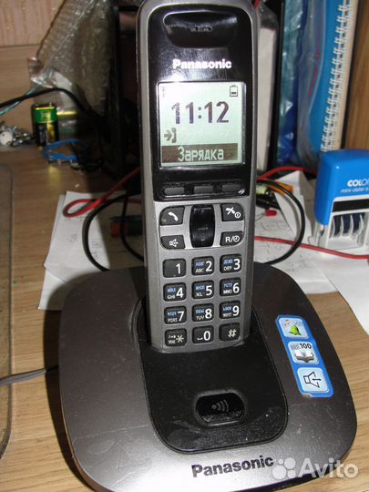 Радиотелефон с большим дисплеем Panasonic