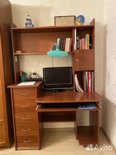 Компьютерный стол