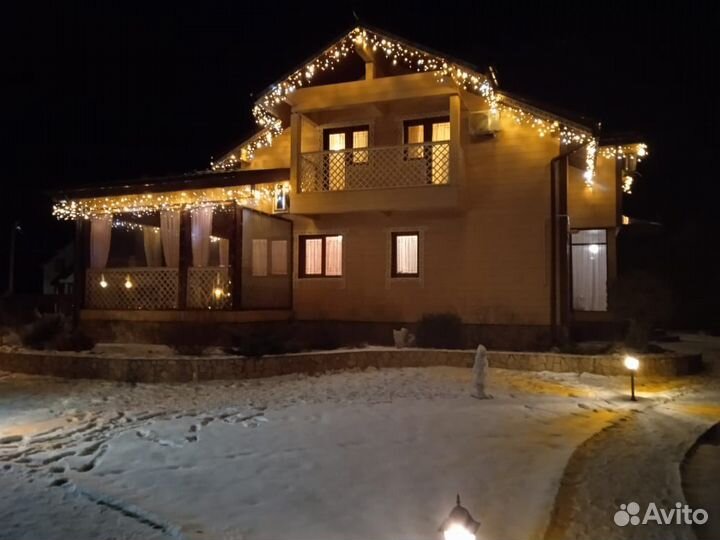 Новогодняя подсветка дома