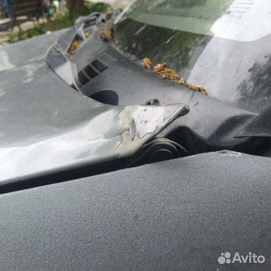 Капот mitsubishi carisma