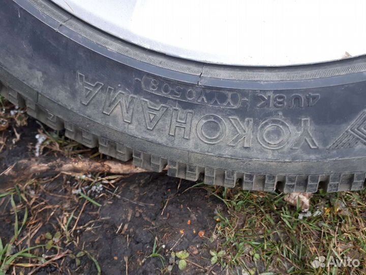 Yokohama Ice Guard F700S 205/55 R16