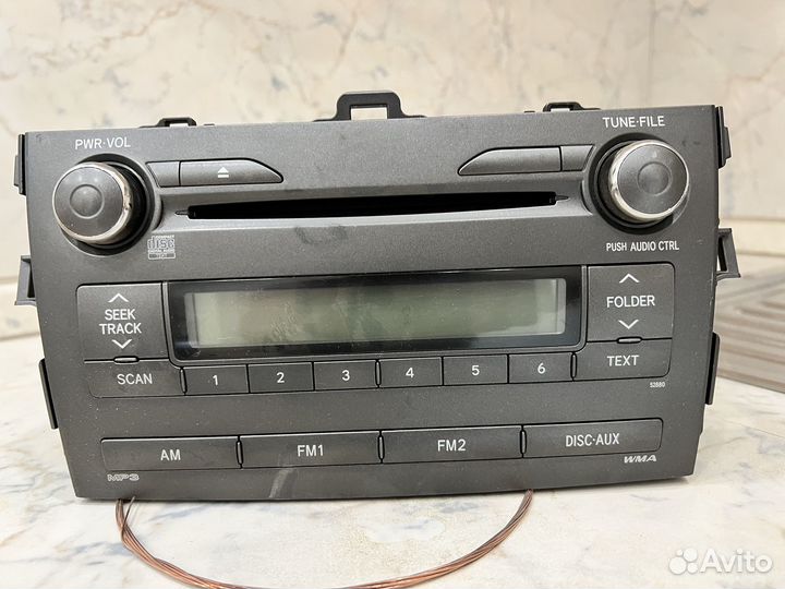 Магнитола штатная toyota Corolla 86120-12e50