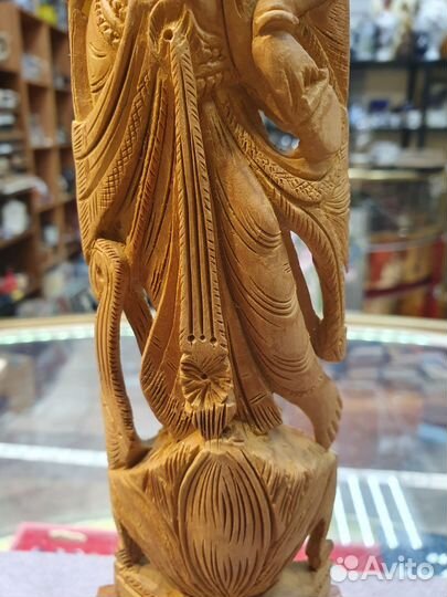 Статуэтка резная.Дерево