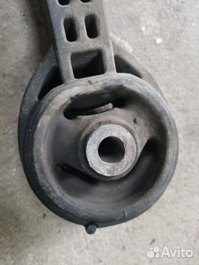 Подушка двигателя правая Honda Civic 2008