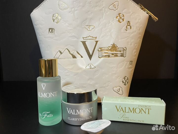 Набор косметики Valmont