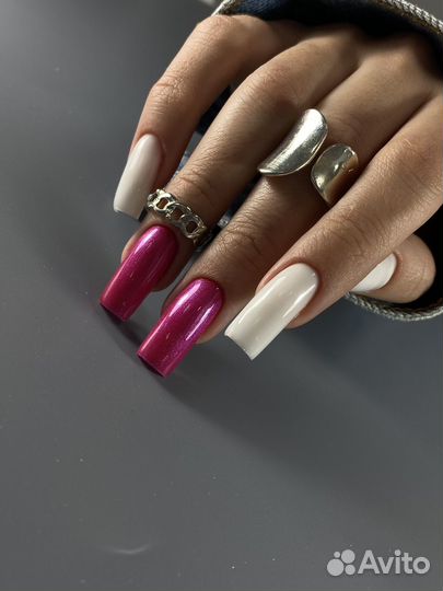 Маникюр в салоне