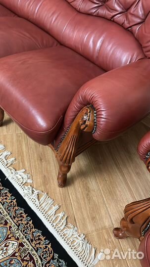 Холл четверка