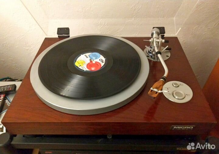 Micro Seiki DD-8 виниловый проигрыватель
