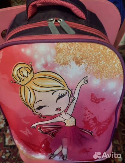 Каркасный ортопедический рюкзак для девочки