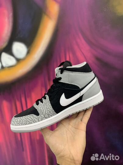 Jordan 1 MID elefant TOE