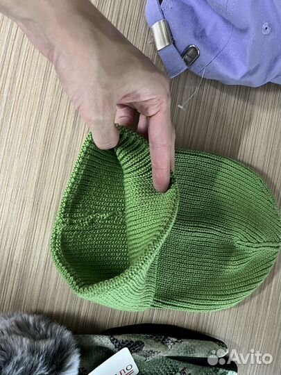 Набор шапок и перчатки