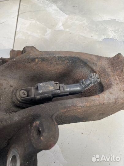 Кулак поворотный передний правый Ford Focus 3 CB8