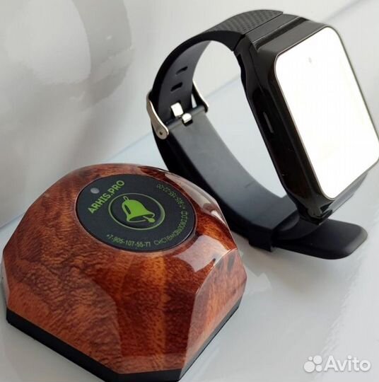 Кнопка вызова официанта с часами-пейджером