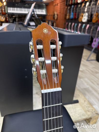 Классическая гитара yamaha C40