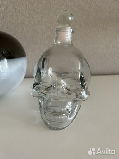 Графин штоф череп