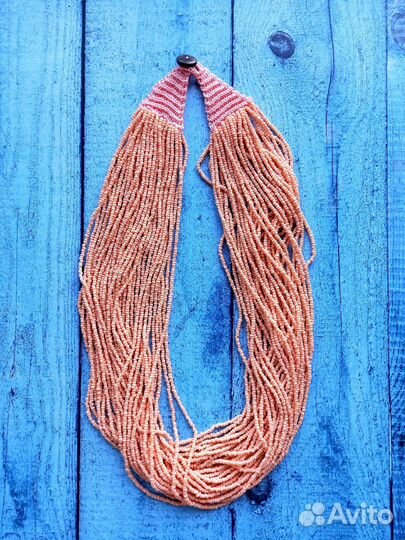 Нежные розовые бусы из бисера