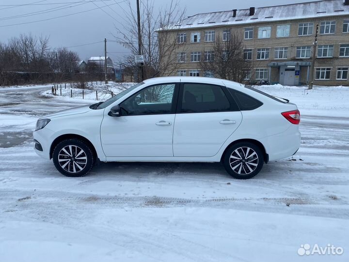 LADA Granta 1.6 МТ, 2020, 67 156 км