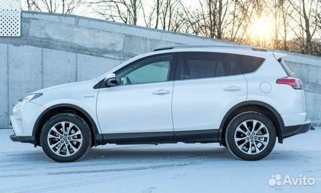 Toyota RAV4 2.5 AT, 2017, 108 000 км