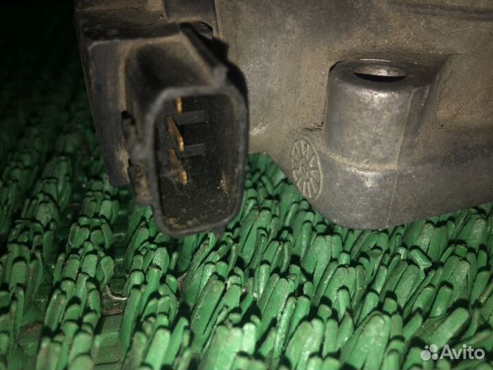 Дроссельная заслонка Nissan Maxima A32 VQ20DE