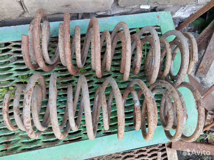 Коробка передач,панель, пружины на 2112