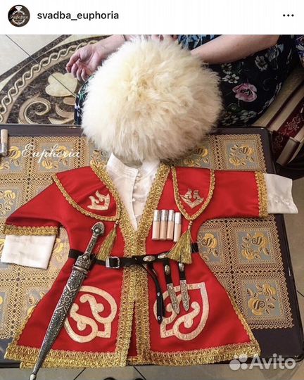 Костюм детский на выписку