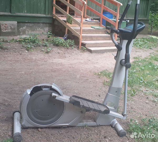 Эллиптический тренажер